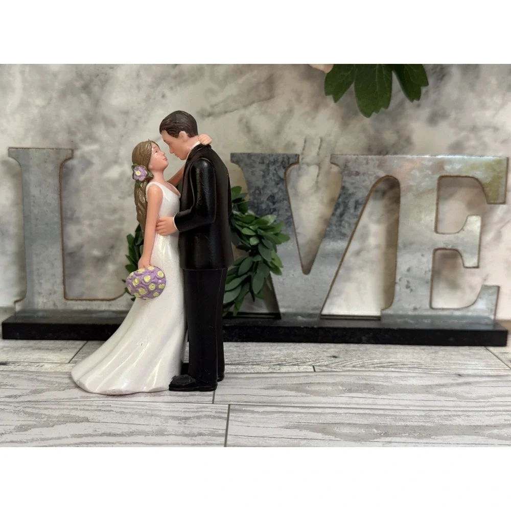 Vintage Bride and Groom 4.5